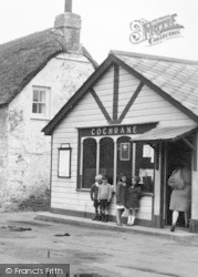 Sampys Hill, Cochrane's Stores 1930, Mawnan Smith