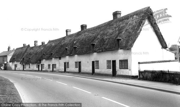 Photo of Melbourn, White Cottages, High Street c.1960