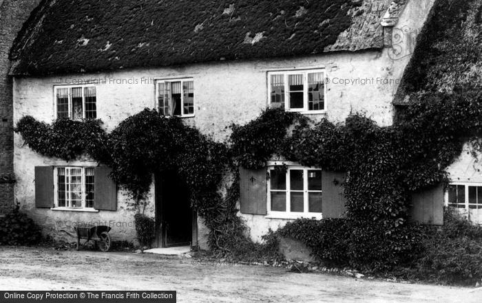 Photo of Melplash, Cottage 1907