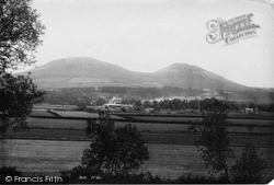 And Eildon Hills 1897, Melrose