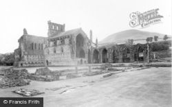 The Abbey c.1955, Melrose