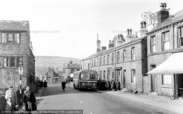 Photo of Meltham, Holmfirth Road c.1955
