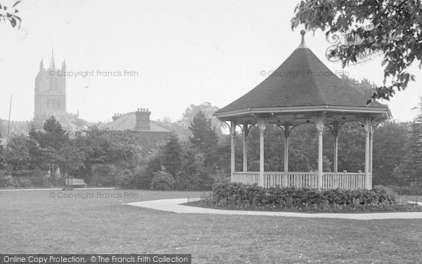 Photo of Melton Mowbray, Bandstand And St Mary's Church 1927