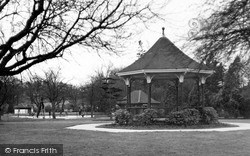 Bandstand, The Old Park c.1955, Melton Mowbray