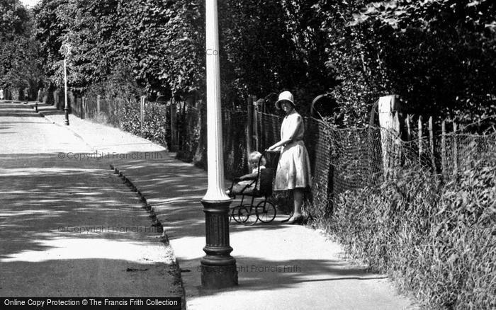 Photo of Melton Mowbray, Dalby Road, Woman And Child 1932