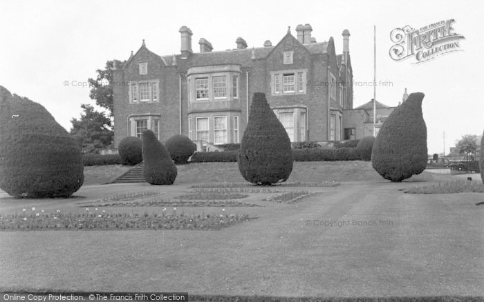 Photo of Melton Mowbray, Egerton Lodge c.1950