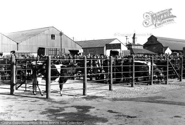 Photo of Melton Mowbray, The Cattle Market c.1955