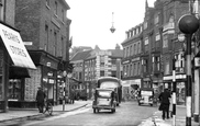 Traffic In South Parade c.1955, Melton Mowbray