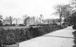 The Asylum 1893, Melton