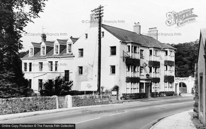 Photo of Menai Bridge, Anglesey Arms Hotel c.1960