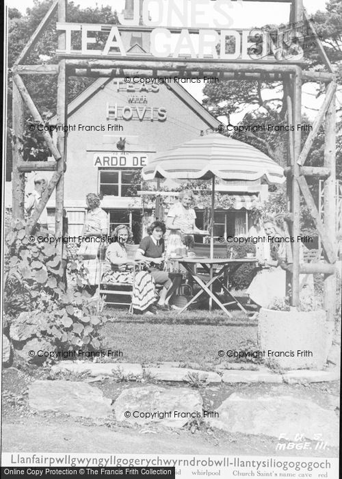 Photo of Menai Bridge, Jones' Tea Gardens c.1955