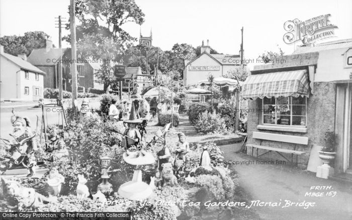 Photo of Menai Bridge, Jones' Ye Olde Tea Gardens c.1960