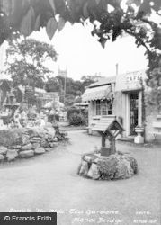 Jones' Ye Olde Tea Gardens c.1960, Menai Bridge