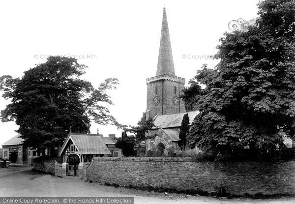 Photo of Menheniot, St Lalluwy Church & Lychgate 1912