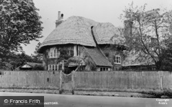 Brook Cottage c.1955, Meonstoke
