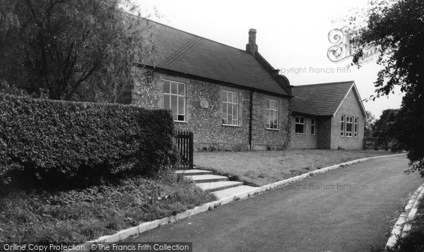 Photo of Meonstoke, The School c.1960