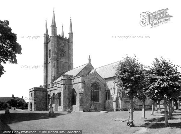 Photo of Mere, St Michael's Church c.1955