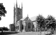 Mere, St Michael's Church c1955