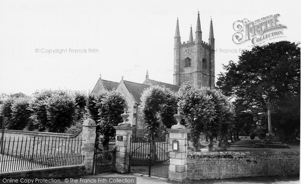 Photo of Mere, St Michael's Church c.1965