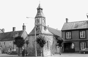 The Clock c.1965, Mere
