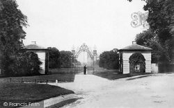 Park Gates And Lodge 1904, Merrow