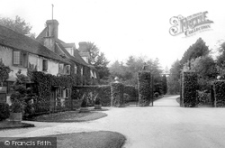 1923, Merstham