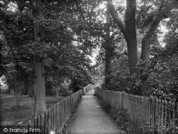 Church Walk 1925, Merstham
