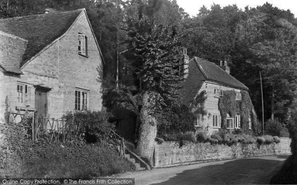Photo of Merstham, Well Head 1931
