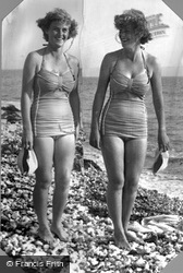 Bathing Girls c.1955, Mevagissey