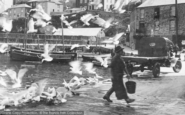 Photo of Mevagissey, Fisherman And Seagulls 1930