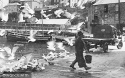Fisherman And Seagulls 1930, Mevagissey