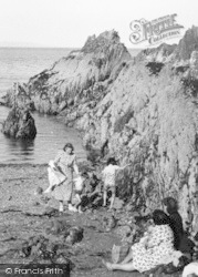 Holidaymakers At The Bathing Creek c.1955, Mevagissey