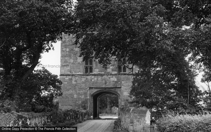 Photo of Michelham Priory, The Gatehouse c.1955
