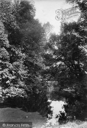 1909, Mickleham