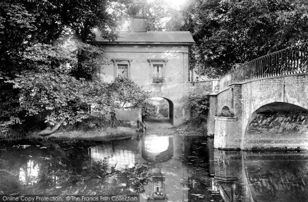 Photo of Mickleham, Weir Lodge, Norbury Park 1906