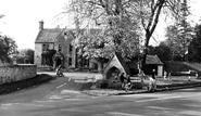 Three Ways Hotel And Fountain c.1960, Mickleton