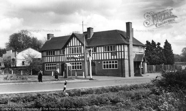 Photo of Middle Wallop, the George Inn c1965