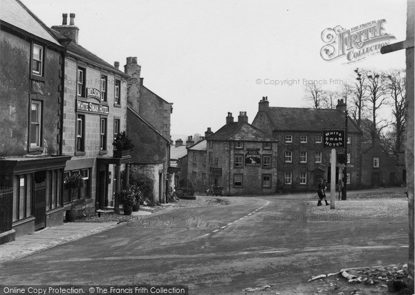 Photo of Middleham, Market Place c.1932