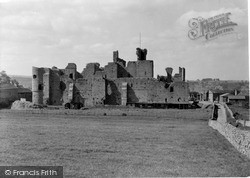 The Castle c.1960, Middleham