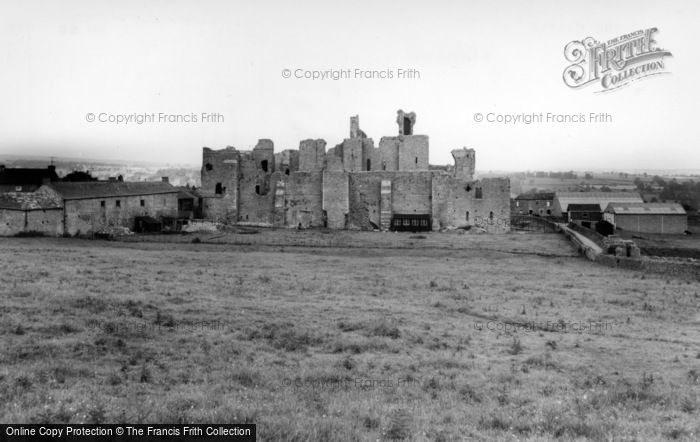 Photo of Middleham, The Castle c.1965
