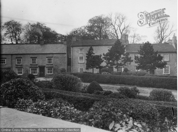 Photo of Middleham, West End c.1932