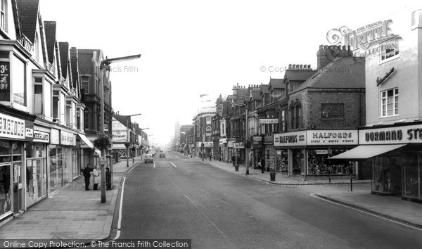 Photo of Middlesbrough, Linthorpe Road c.1960