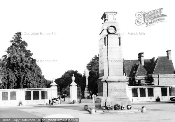 Photo of Middlesbrough, The Park Entrance c.1965