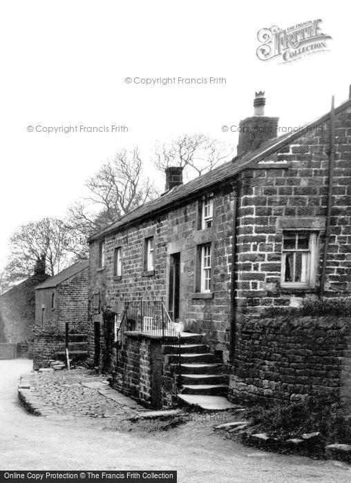 Photo of Middlesmoor, Village House  c.1935