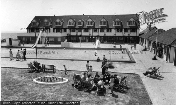 Photo of Middleton On Sea, Southdean Holiday Centre Swimming Pool c.1960