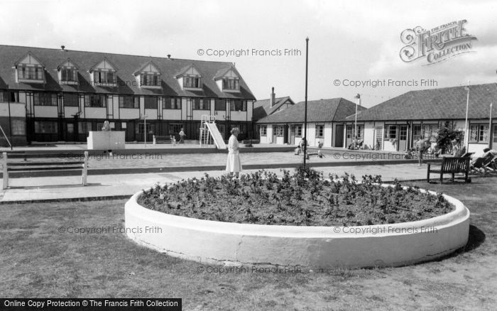 Photo of Middleton On Sea, Southdean Holiday Centre Swimming Pool c.1960