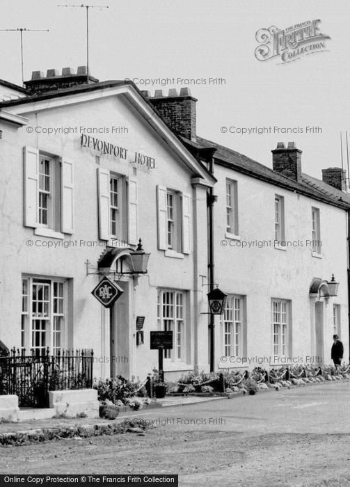 Photo of Middleton One Row, Devonport Hotel c.1965