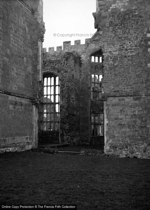 Photo of Midhurst, Cowdray c.1950