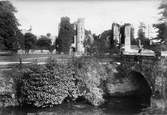Cowdray Castle 1906, Midhurst