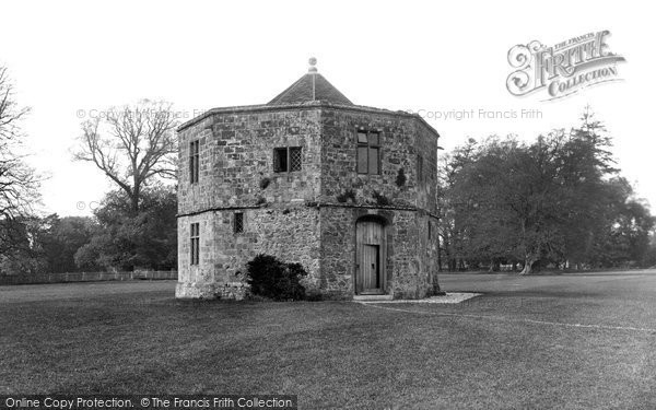 Photo of Midhurst, Cowdray Castle, The Round House 1931
